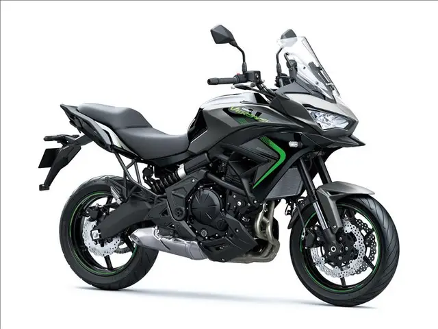 Moto Kawasaki Versys 2025 650 (ABS)