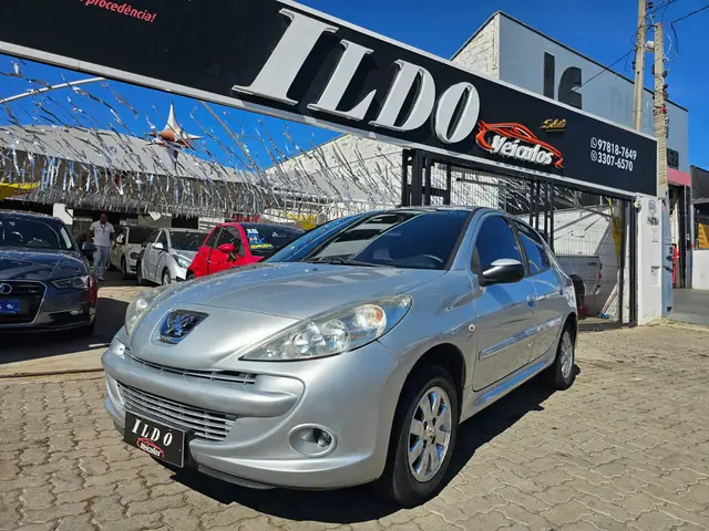 Carro Peugeot 207 2012 Hatch XR Sport 1.4 8V (flex)