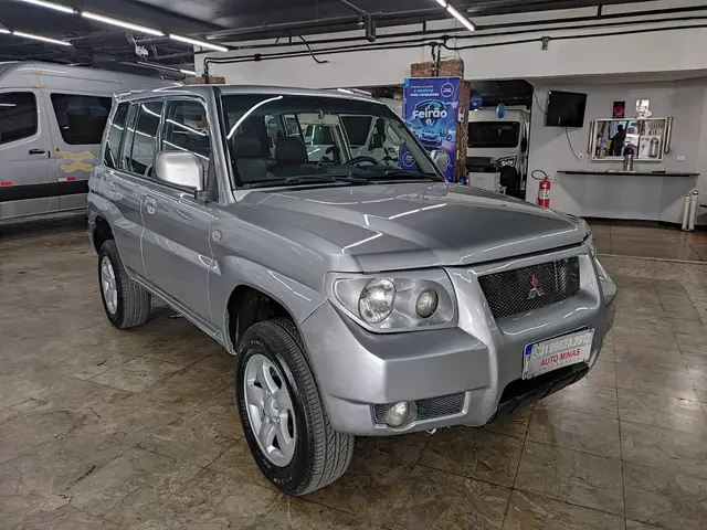 Carro Mitsubishi Pajero TR4 2007 2.0 16V Long Range (aut)