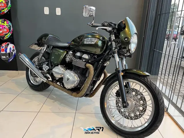 Moto Triumph Thruxton 2014 900