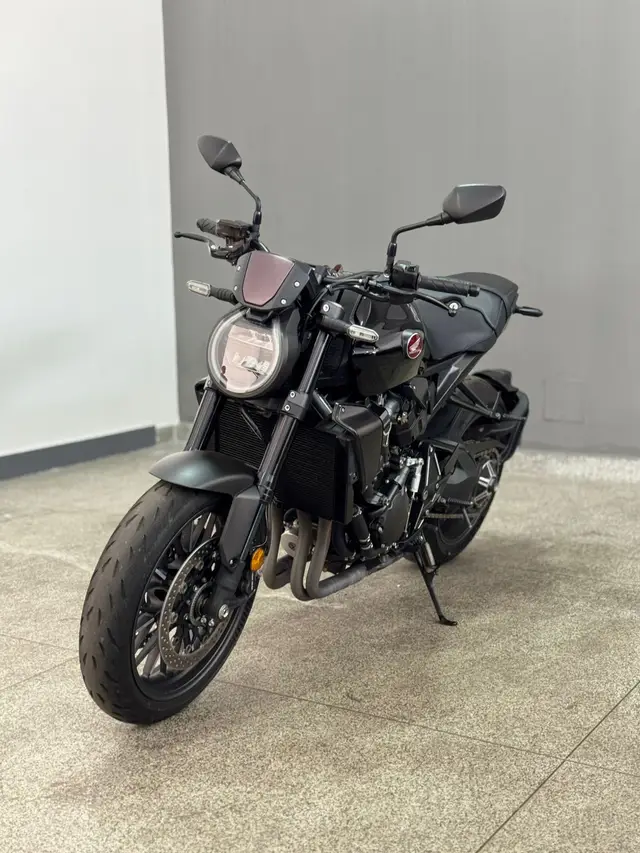 Moto Honda CB 1000R 2023 Black Edition
