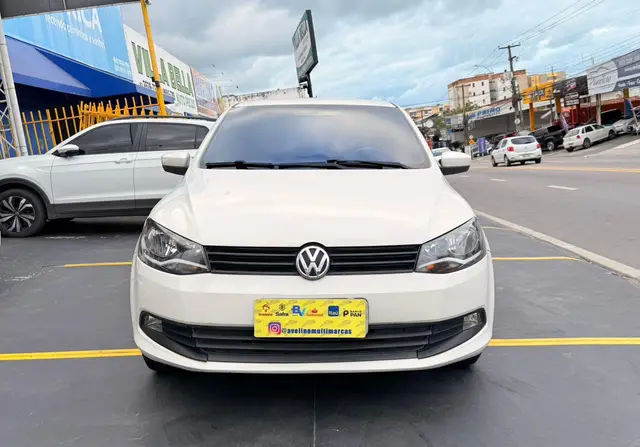 Carro Volkswagen Voyage 2014 1.0 TEC (Flex)