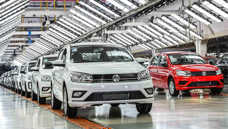 VW paralisa produção do Gol para preparar a do Polo Track