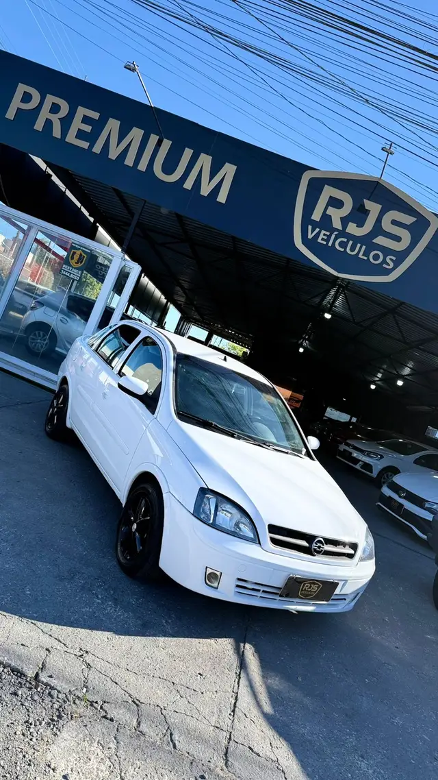 Carro Chevrolet Corsa Sedan 2004 1.8 (Flex)