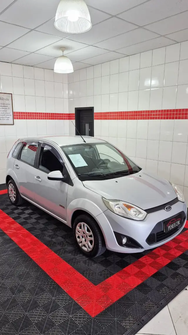 Carro Ford Fiesta Hatch 2013 1.6 (Flex)