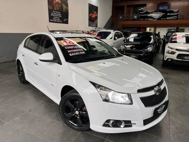 Carro Chevrolet Cruze 2014 HB Sport LTZ 1.8 16V FlexP. 5p Mec
