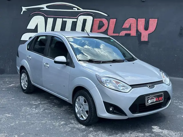 Carro Ford New Fiesta Sedan 2014 1.6 SE (Flex)
