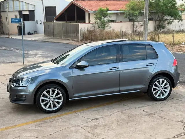 Carro Volkswagen Golf 2015 Comfortline 1.4 TSi