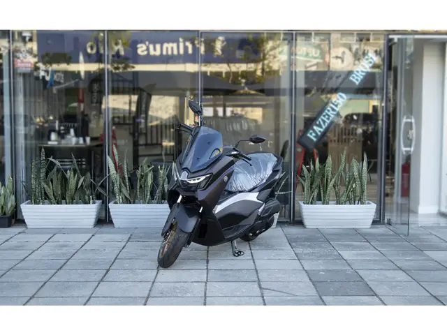 Moto Yamaha NMax 2025 Connected 160 ABS
