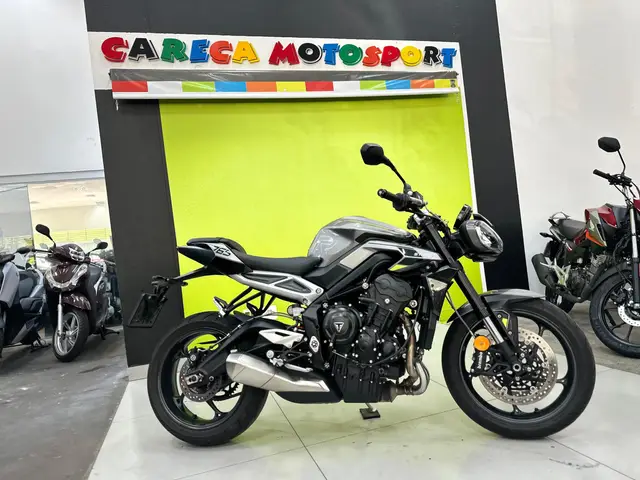 Moto Triumph Street Triple 765 2024 R