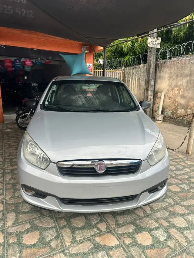 Carro Fiat Grand Siena 2013 Evo Attractive 1.4 8V (Flex)