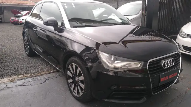 Carro Audi A1 2011 1.4 TFSI Attraction S Tronic
