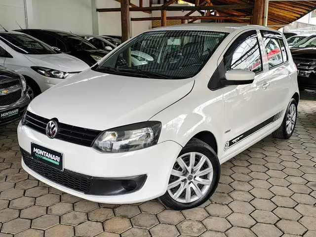 Carro Volkswagen Fox 2014 1.6 VHT (Flex)