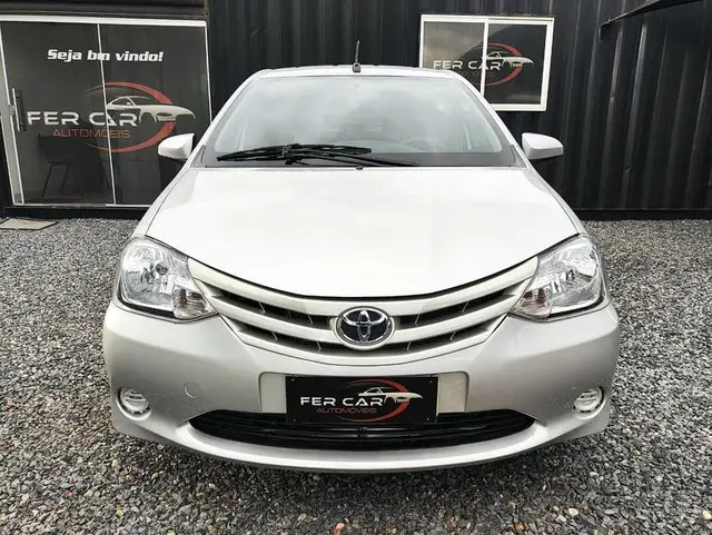 Carro Toyota Etios 2017 XS 1.5 (Aut) (Flex)