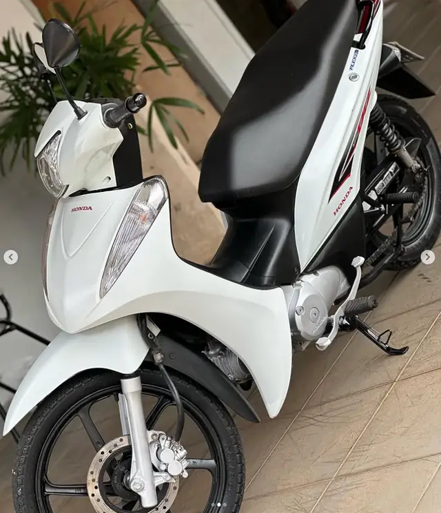 Moto Honda Biz 125 2015 ES