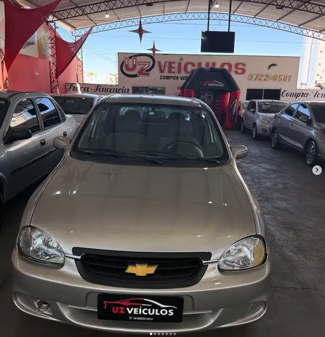 Carro Chevrolet Classic 2009 Spirit 1.0 (Flex)