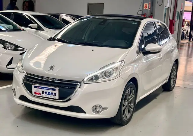 Carro Peugeot 208 2014 Griffe 1.6 16V (Flex) (Aut)