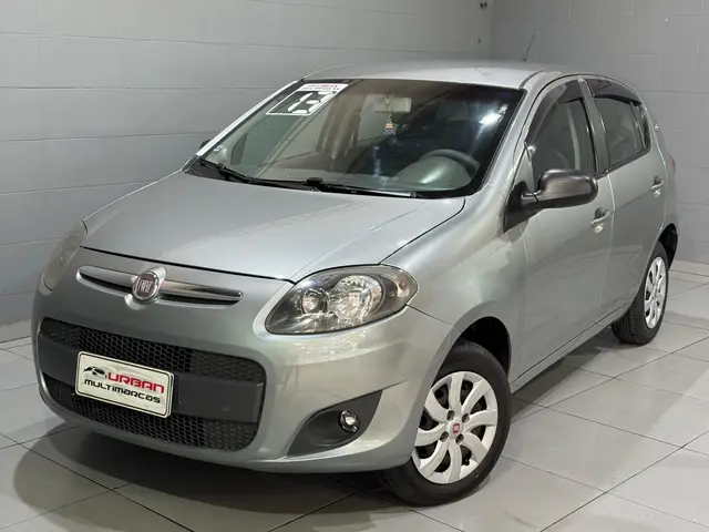 Carro Fiat Palio 2013 Attractive 1.4 8V (Flex)