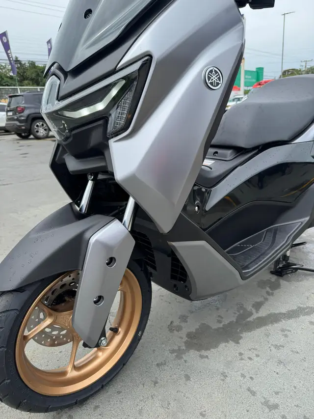 Moto Yamaha NMax 2025 Connected 160 ABS