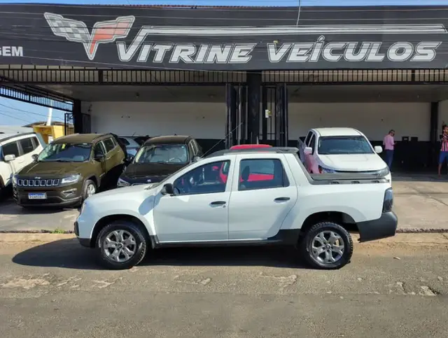 Carro Renault Oroch 2023 Pro 1.6 (Flex)