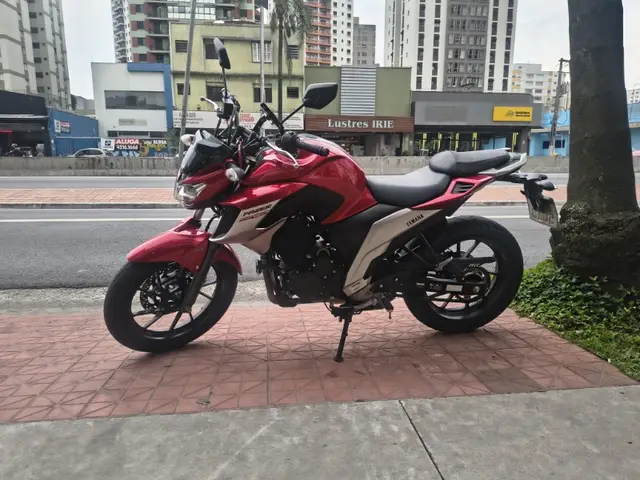 Moto Yamaha YS 250 Fazer 2021 ABS