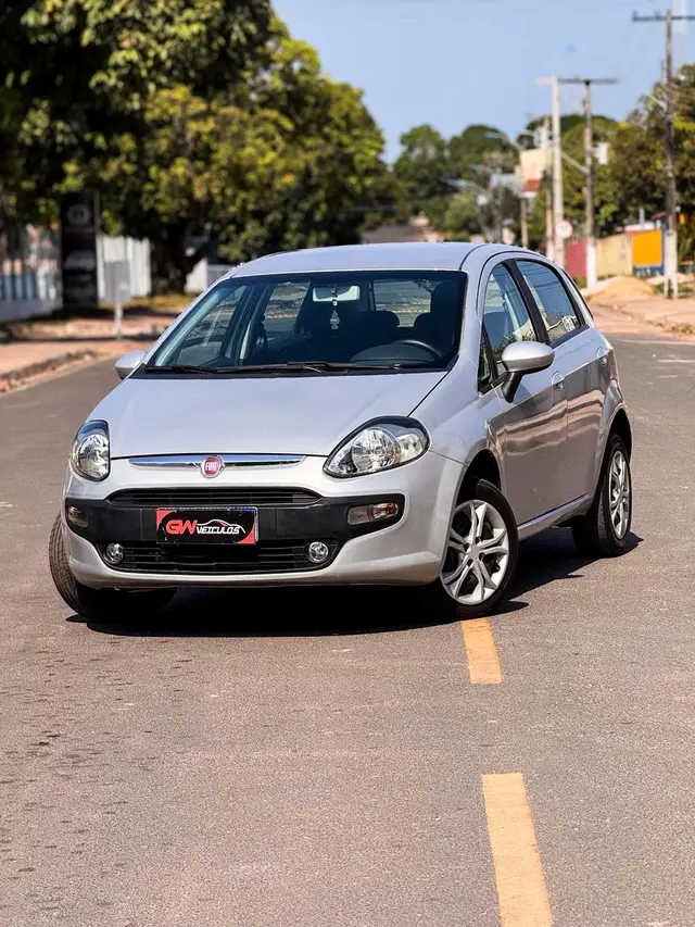 Carro Fiat Punto 2014 Attractive 1.4 (Flex)