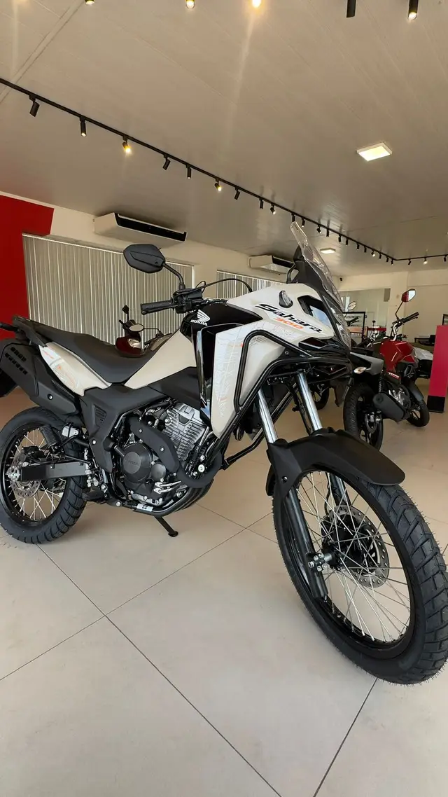 Moto Honda XRE Sahara 300 2026 Adventure