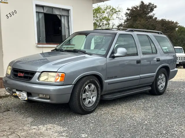 Carro Chevrolet Blazer 1997 DLX 4x2 4.3 SFi V6