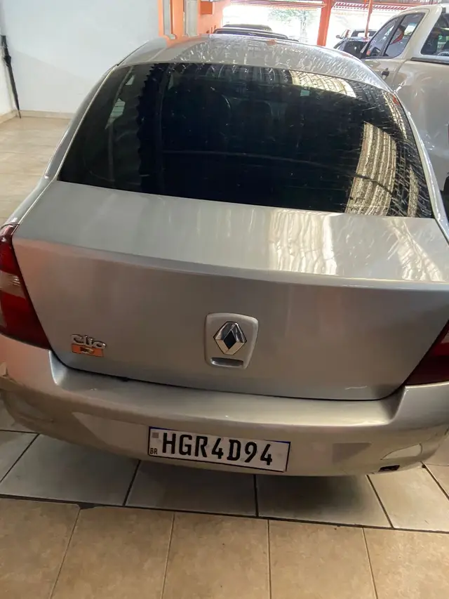 Carro Renault Clio Sedan 2006 Expression 1.6 16V (flex)