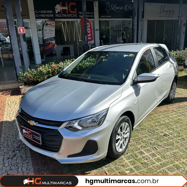 Carro Chevrolet Onix 2022 LT 1.0
