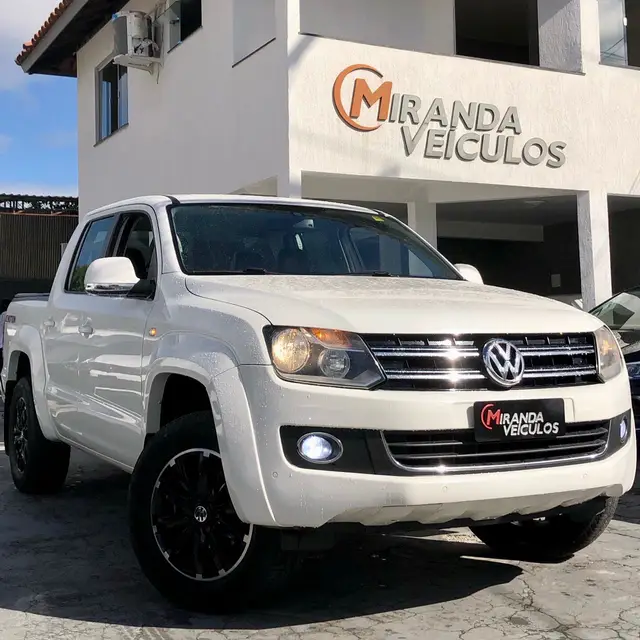Carro Volkswagen Amarok 2015 2.0 CD 4x4 TDi Highline (Aut)