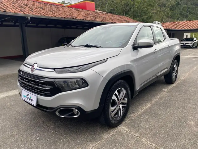 Carro Fiat Toro 2017 Freedom 2.4 TigerShark AT9 (Flex)