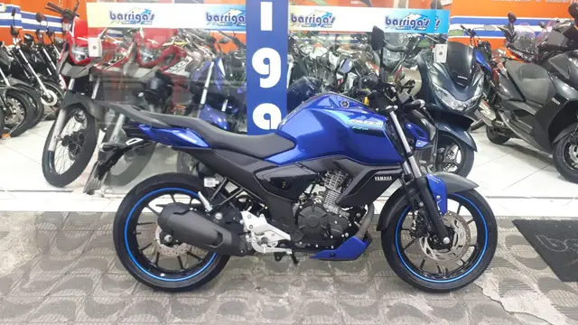 Moto Yamaha Fazer FZ15 2025 Connected