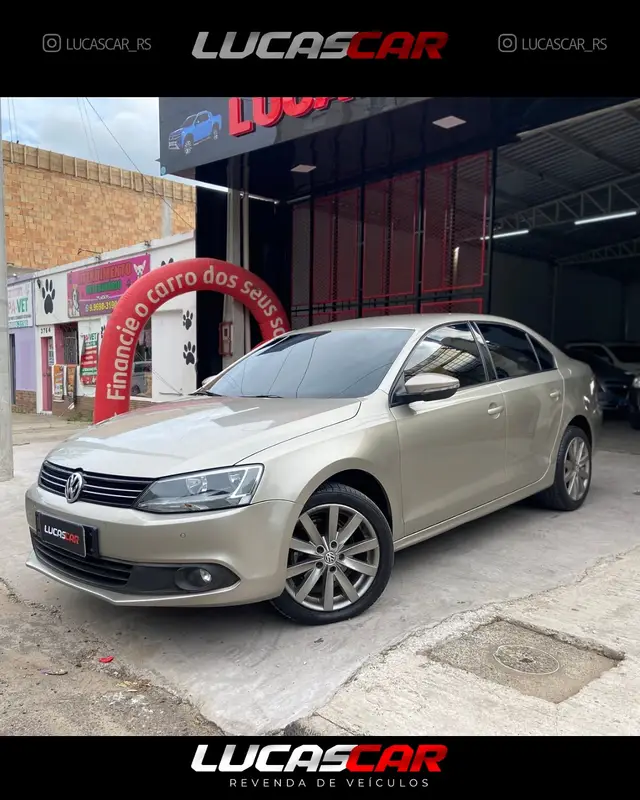 Carro Volkswagen Jetta 2013 2.0 Comfortline (Flex)