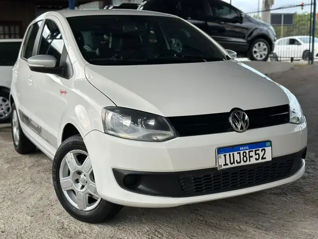 Carro Volkswagen Fox 2014 1.6 VHT Rock in Rio (Flex)