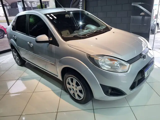 Carro Ford Fiesta Sedan 2011 1.6 (Flex)