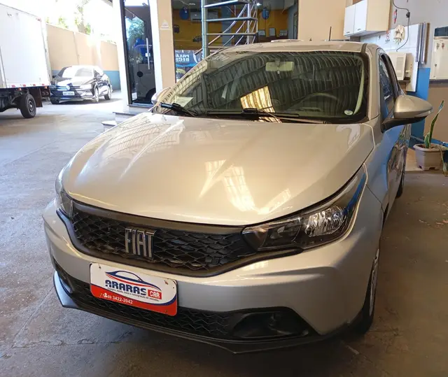 Carro Fiat Argo 2025 Drive 1.0