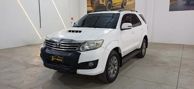 Carro Toyota SW4 2015 Hilux  3.0 TDI 4x4 SRV 5L