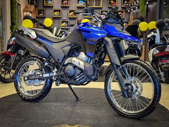 Moto Yamaha XTZ 250 Lander 2025 Connected