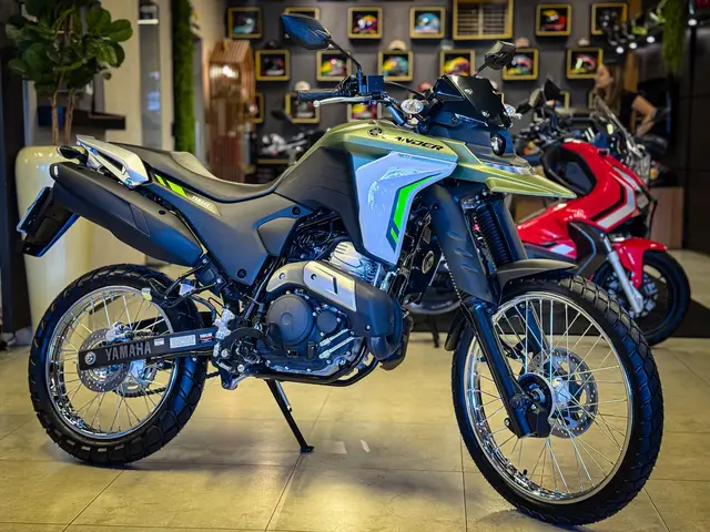 Moto Yamaha XTZ 250 Lander 2025 Connected