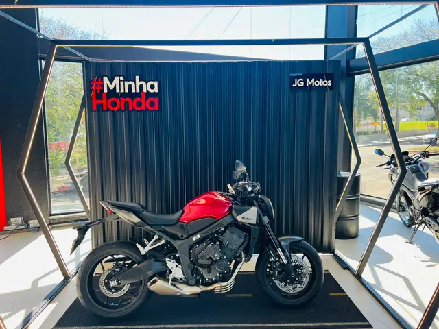 Moto Honda CB 650R 2026 E-Clutch