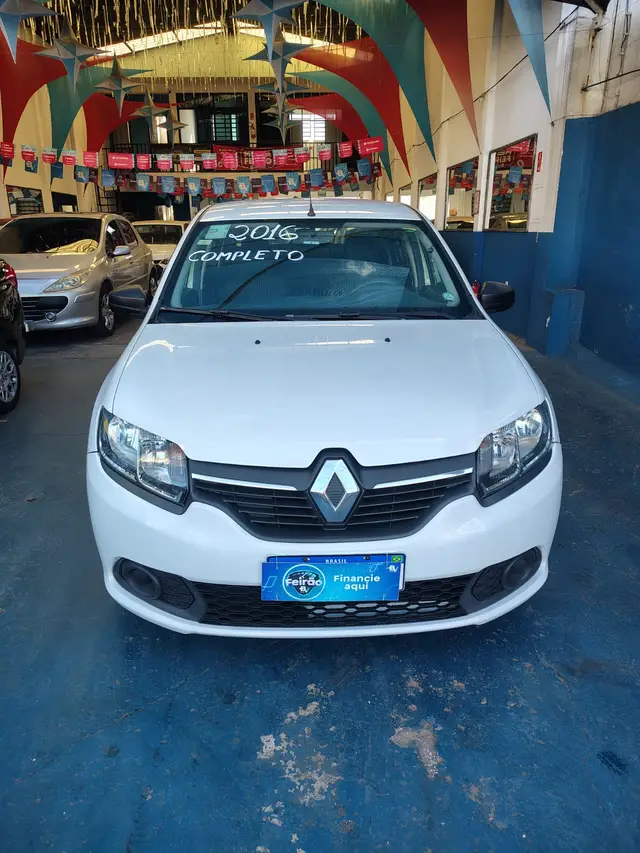 Carro Renault Logan 2016 Authentique 1.0 16V (flex)