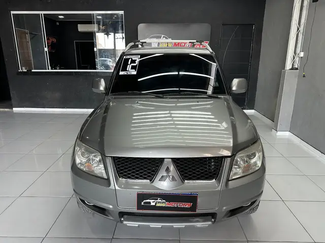 Carro Mitsubishi Pajero TR4 2012 2.0 16V 4x2 (Flex)