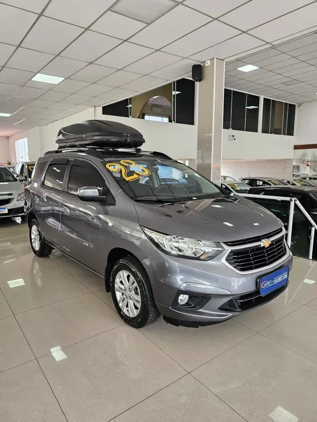 Carro Chevrolet Spin 2023 LT 1.8 (Aut.)