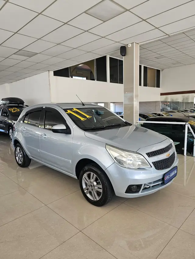 Carro Chevrolet Agile 2011 LTZ 1.4 8V (Flex)
