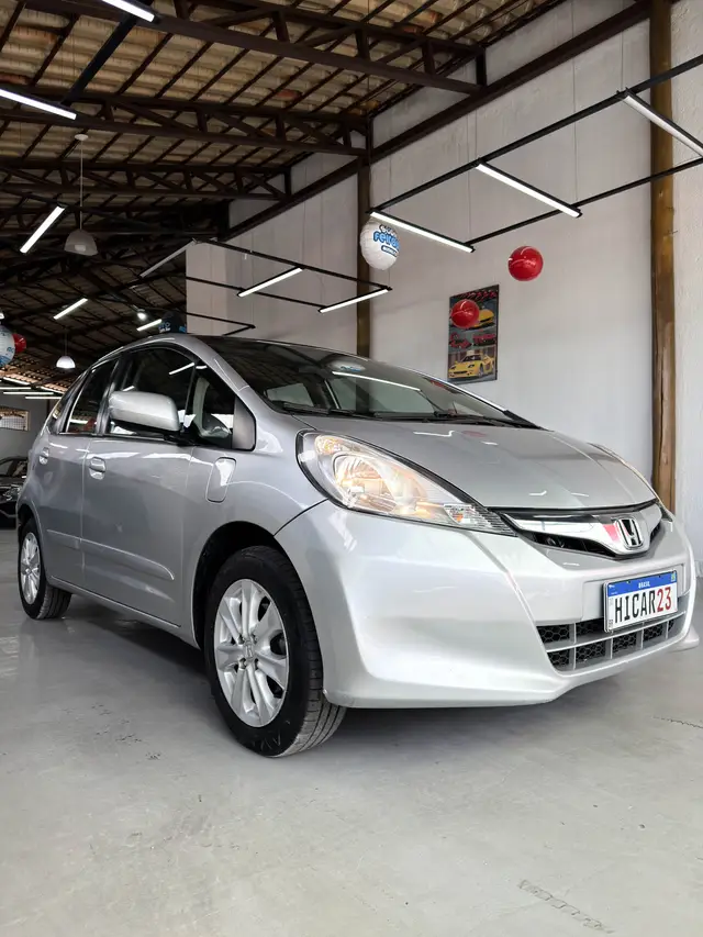 Carro Honda Fit 2014 LX 1.4 (flex)
