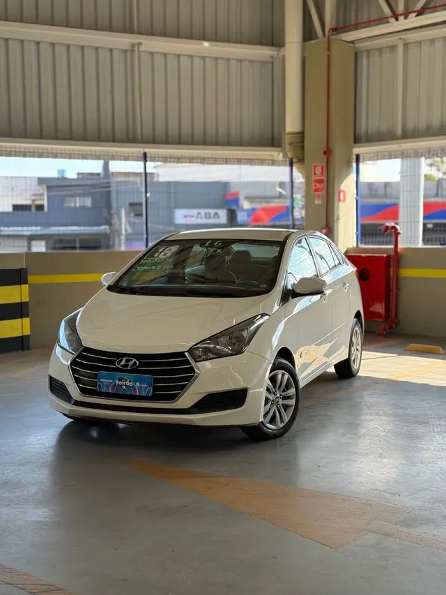 Carro Hyundai HB20S 2018 1.6 Comfort Plus (Flex)
