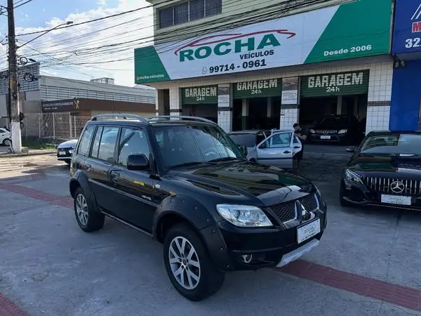 Carro Mitsubishi Pajero TR4 2013 2.0 16V 4X4 (Flex) (Aut)