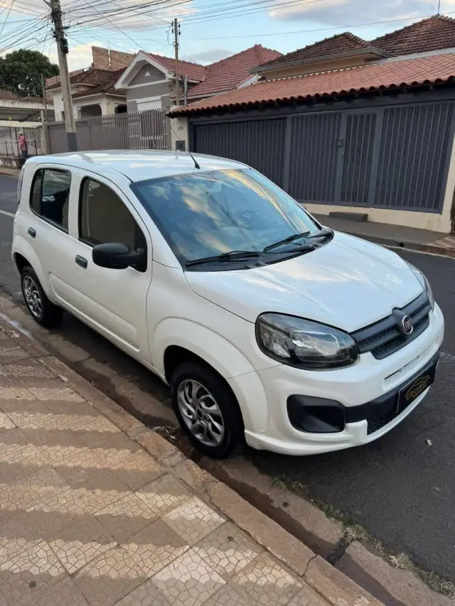 Carro Fiat Uno 2021 Attractive 1.0