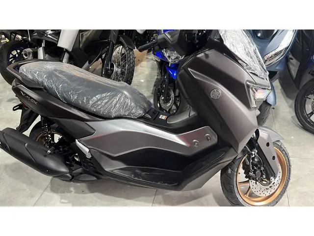 Moto Yamaha NMax 2025 Connected 160 ABS